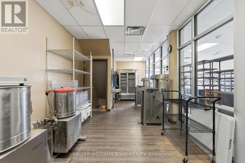 Glass wall office/retail - 389 Dundas Street, Woodstock, ON 