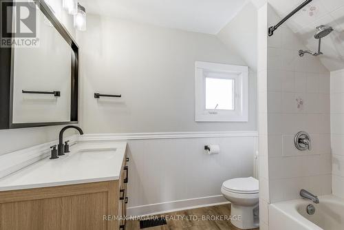 48 Wilton Avenue, Welland (Broadway), ON 
