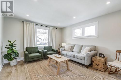 48 Wilton Avenue, Welland (Broadway), ON 