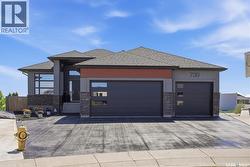 739 Hastings COVE  Saskatoon, SK S7V 0G6