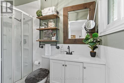 180 Clairmont Road, Gravenhurst (Muskoka (S)), ON - Indoor Photo Showing Bathroom