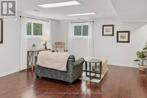 180 Clairmont Road, Gravenhurst (Muskoka (S)), ON - Indoor Photo Showing Bedroom