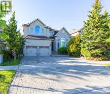 2 FARNHAM DRIVE Richmond Hill, ON L4B 4B4