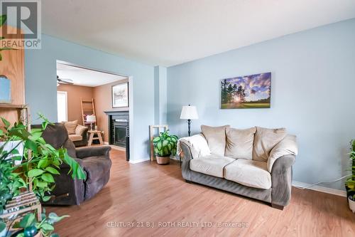42 Farmstead Crescent, Barrie, ON 