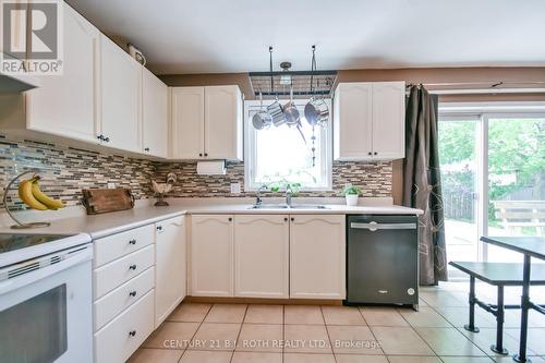 42 Farmstead Crescent, Barrie, ON 