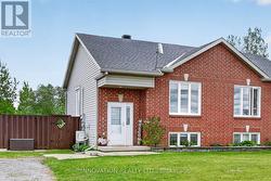 2606 SAINT-PASCAL ROAD Clarence-Rockland, ON K0A 3N0