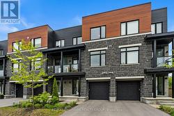 43 BACHMAN TERRACE  Ottawa, ON K2L 1W2