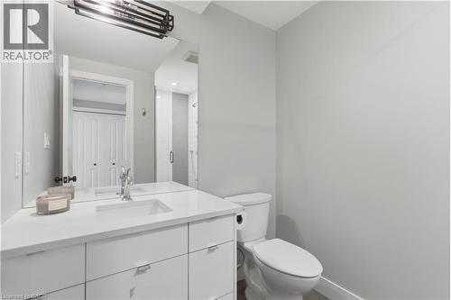 Second bathroom third floor unit - 389 Dundas Street, Woodstock, ON 