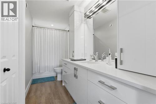 Ensuite Bathroom - 389 Dundas Street, Woodstock, ON 