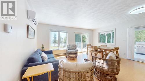 1028 Bay Estates, Nemi, ON 