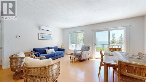 1028 Bay Estates, Nemi, ON 