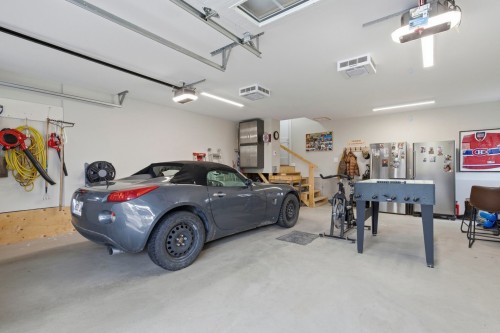 Garage - 50 Rue Des Érables, Mont-Saint-Hilaire, QC 