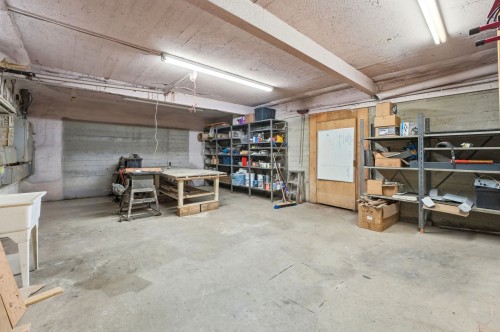 Atelier - 62 Route 204, Sainte-Justine, QC - Indoor Photo Showing Garage