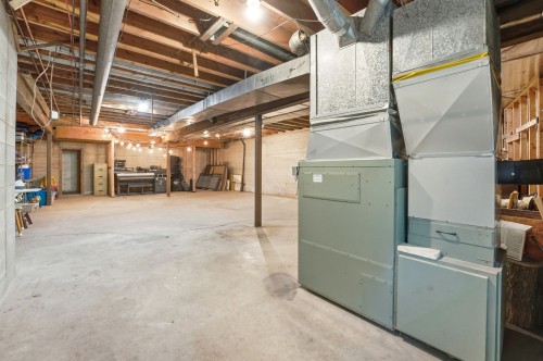 Atelier - 62 Route 204, Sainte-Justine, QC - Indoor Photo Showing Basement