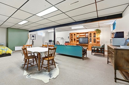 Salle familiale - 62 Route 204, Sainte-Justine, QC - Indoor