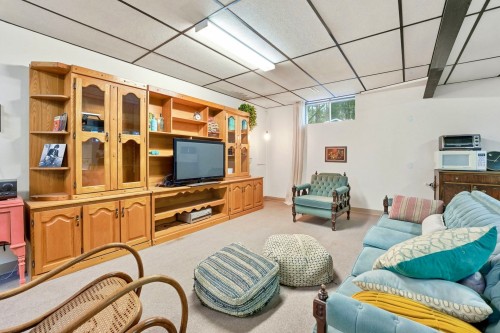 Salle familiale - 62 Route 204, Sainte-Justine, QC - Indoor