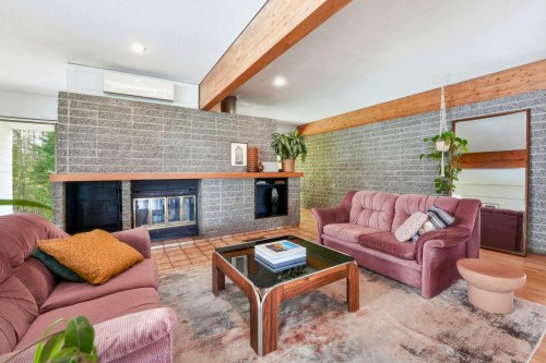 Salon - 62 Route 204, Sainte-Justine, QC - Indoor Photo Showing Living Room With Fireplace
