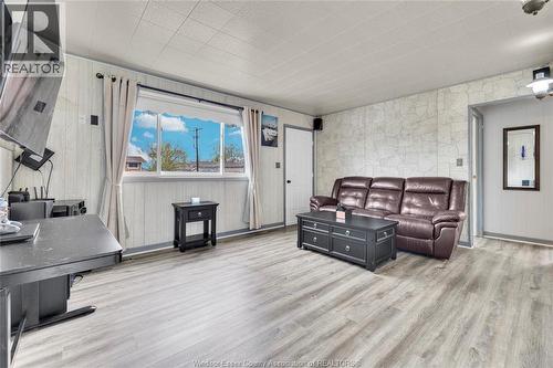329 Parkside Drive, Mcgregor, ON 