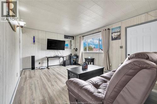 329 Parkside Drive, Mcgregor, ON 