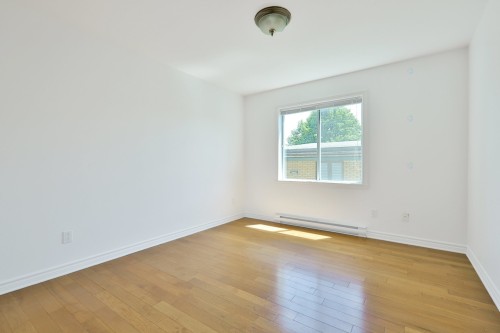 Chambre à coucher - 119 90E Avenue, Laval (Chomedey), QC 