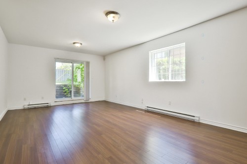 Salle familiale - 119 90E Avenue, Laval (Chomedey), QC 