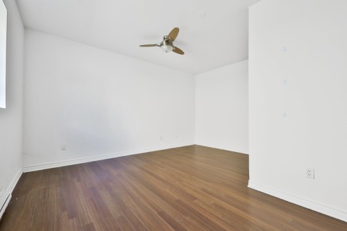 Chambre à coucher - 119 90E Avenue, Laval (Chomedey), QC 