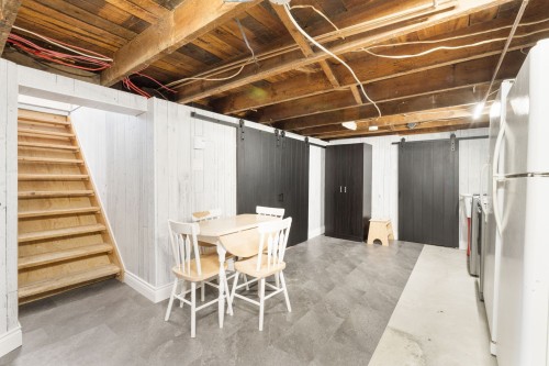 Salle familiale - 956  - 958 Rue Wolfe, Trois-Rivières, QC 