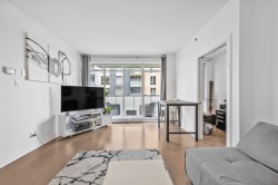 Salon - 