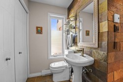 Powder room - 