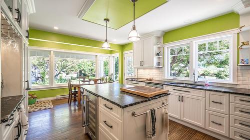 749 Enderby - Grindrod Road, Enderby, BC - Indoor Photo Showing Kitchen