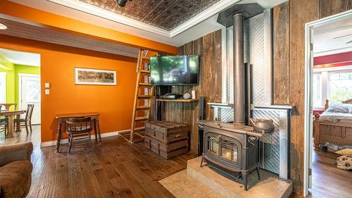 749 Enderby - Grindrod Road, Enderby, BC - Indoor