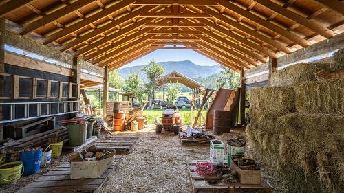 749 Enderby - Grindrod Road, Enderby, BC - Indoor