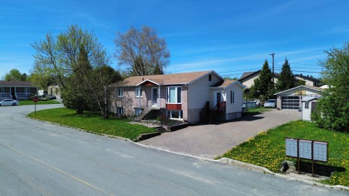 1 Rue Fiset  Amos, QC J9T 4J5