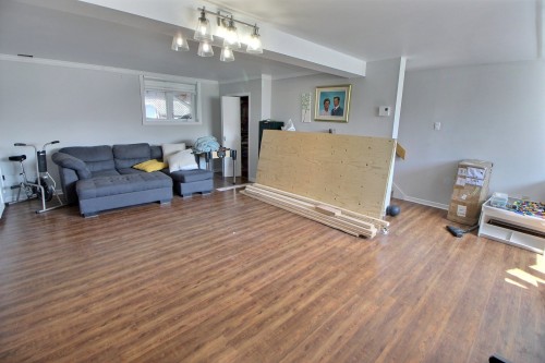 Salle familiale - 1 Rue Fiset, Amos, QC 