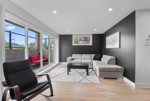Salle familiale - 101-289 Rue Principale, Saint-Donat, QC 