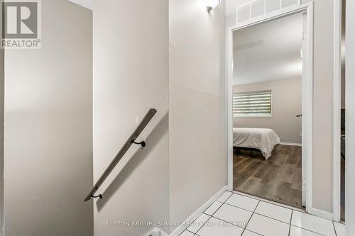 211 - 180 Mississauga Valley Boulevard, Mississauga, ON 