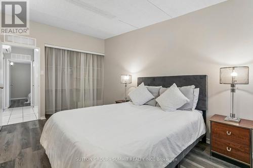 211 - 180 Mississauga Valley Boulevard, Mississauga, ON 