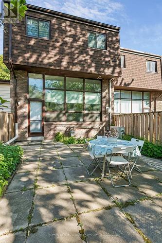 211 - 180 Mississauga Valley Boulevard, Mississauga, ON 
