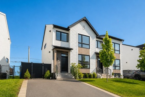 Façade - 128 Rue Angélique-Gazaille, Otterburn Park, QC 