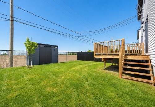Jardin - 128 Rue Angélique-Gazaille, Otterburn Park, QC 