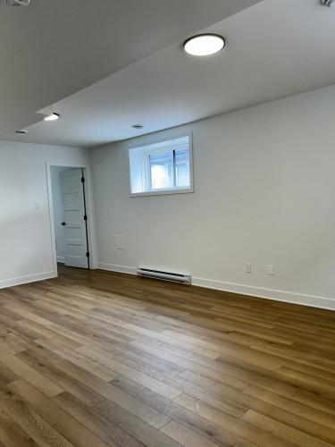 Salle familiale - 11 Crois. Brian Swinburne, Kirkland, QC 