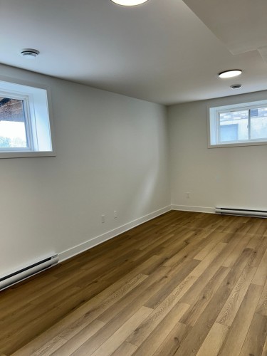 Salle familiale - 11 Crois. Brian Swinburne, Kirkland, QC 