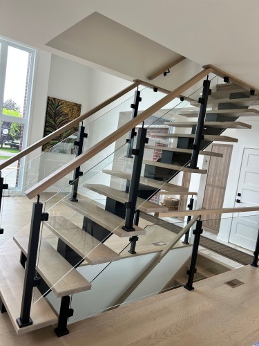 Escalier - 11 Crois. Brian Swinburne, Kirkland, QC 