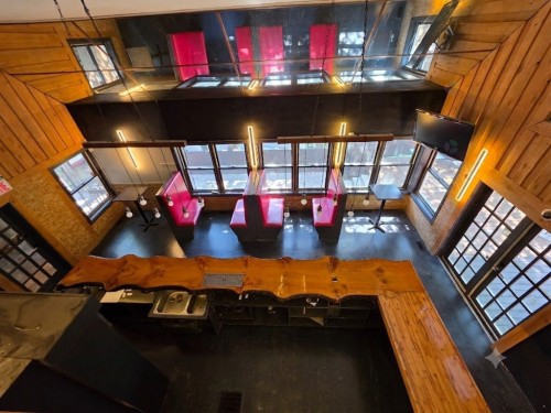 Bar - 11 Av. De La Gare, Saint-Sauveur, QC 