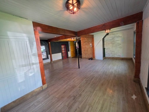 Salle à manger - 11 Av. De La Gare, Saint-Sauveur, QC 