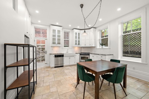 Cuisine - 1-17 Av. Chesterfield, Westmount, QC - Indoor Photo Showing Other Room