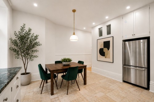 Cuisine - 1-17 Av. Chesterfield, Westmount, QC - Indoor Photo Showing Dining Room