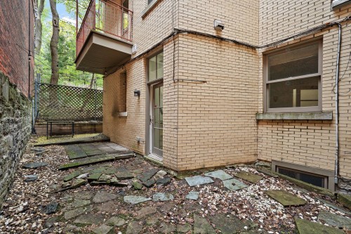 Cour - 1-17 Av. Chesterfield, Westmount, QC - Outdoor With Exterior