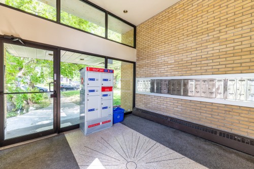 Hall d'entrée/Vestibule - 67 Av. Pardo, Pointe-Claire, QC 
