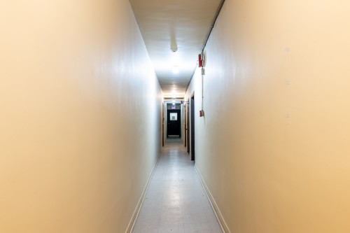 Corridor - 67 Av. Pardo, Pointe-Claire, QC 